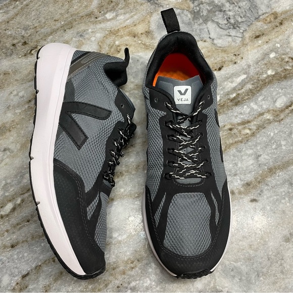 VEJA Condor 2 Alveomesh - Black Oxford, Grey Sole US 10.5 - Picture 1 of 14